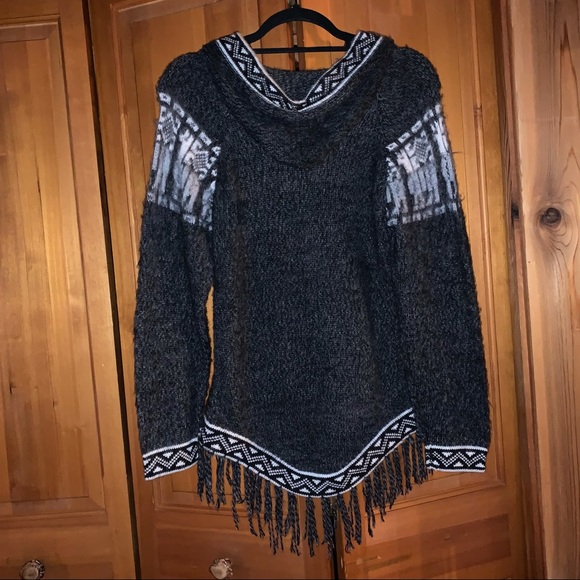 NWOT hooded sweater - Picture 2 of 2